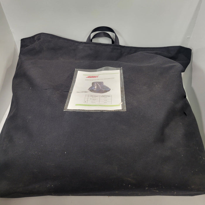 New Genuine OEM 700 series Whole machine Avant cover w/small cut. 65479
