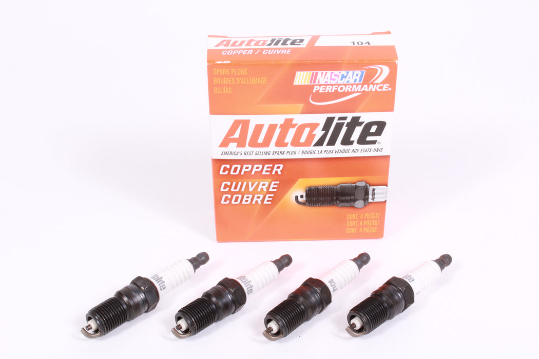Box of 4 Genuine Autolite 104 Copper Resistor Spark Plugs