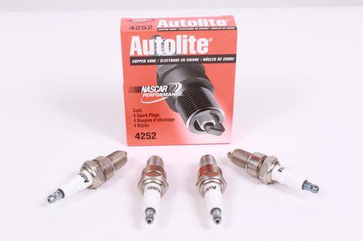 Box of 4 Genuine Autolite 4252 Copper Non-Resistor Spark Plugs