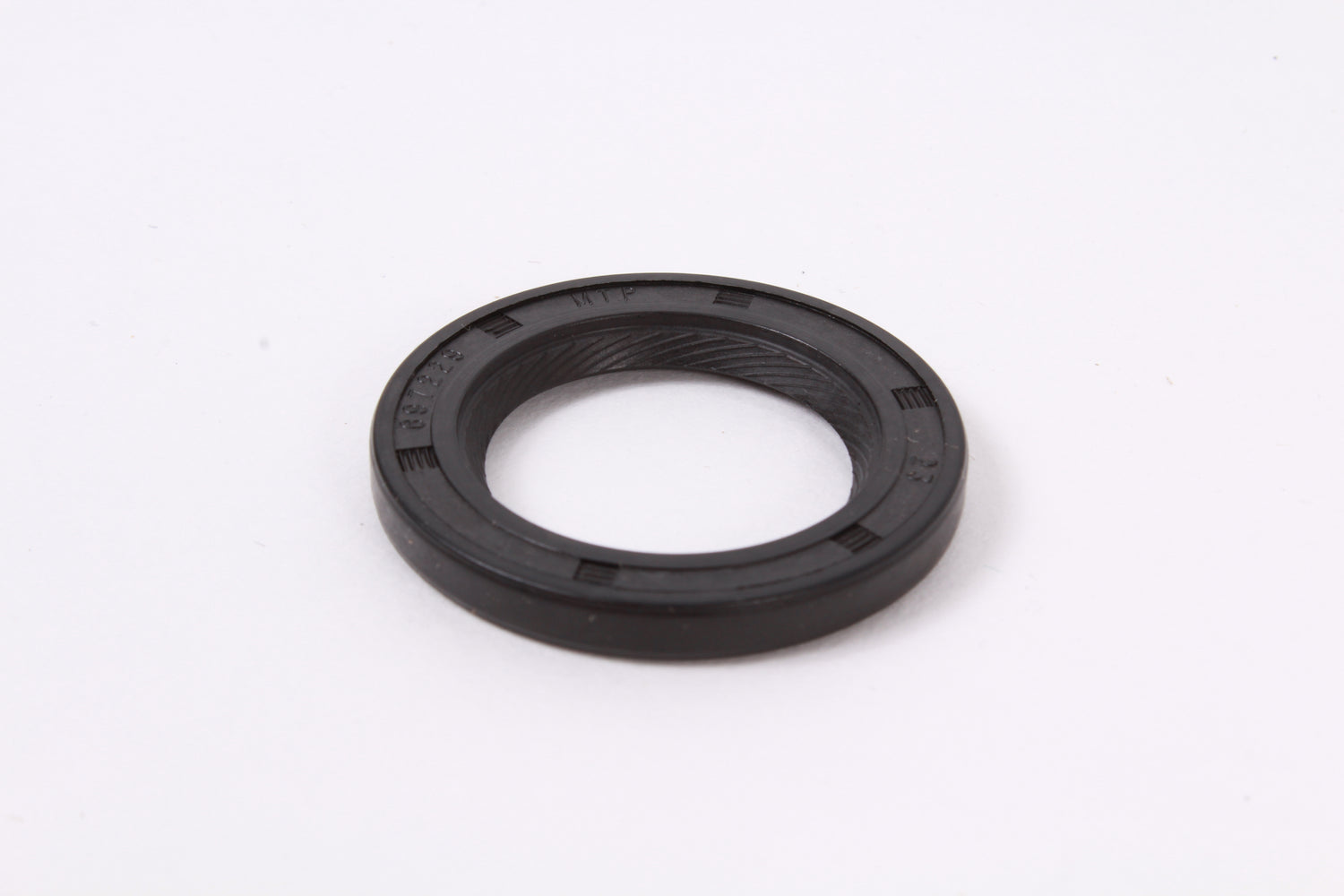 Genuine Briggs & Stratton 692550 Oil Seal OEM
