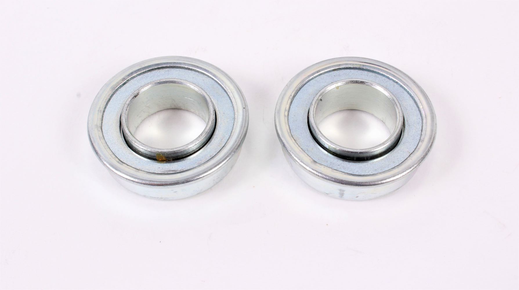 2 Pack Genuine Snapper 7011807YP Flange Wheel Bearing Replaces 7011807 1-1807
