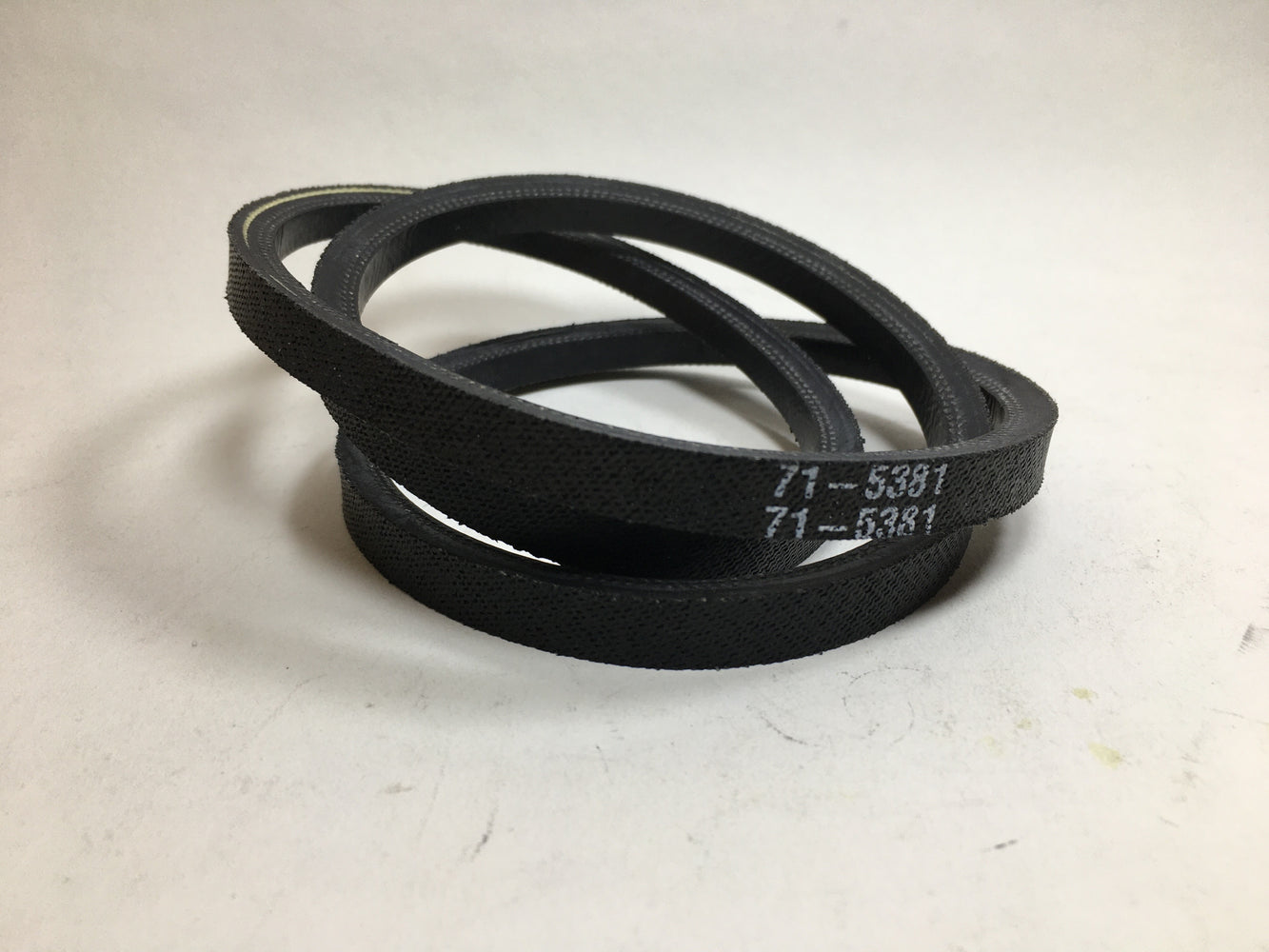 Genuine Toro 71-5381 V-Belt 28221 28223 38190 38191 38195 38196 38400 38405