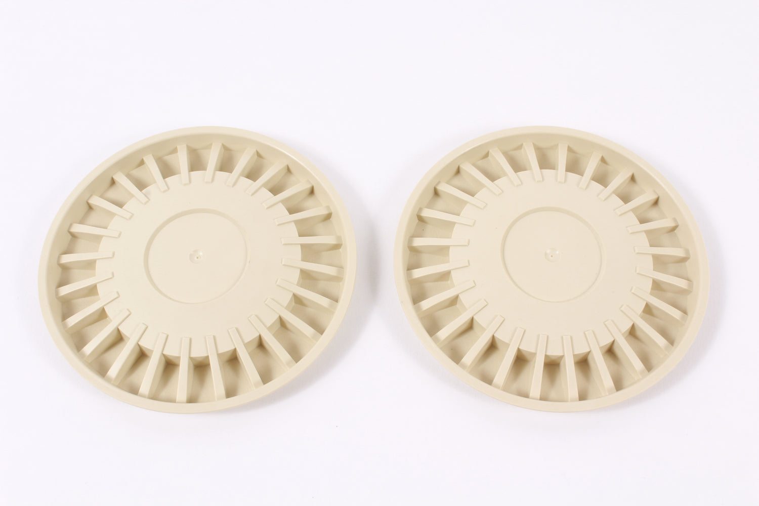 2 Pack Genuine MTD 731-0982C Beige Hub Cap Fits Gold Series White Yard Machines