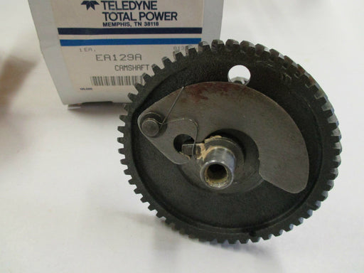 Genuine Wisconsin EA129A Camshaft and Gear NOS