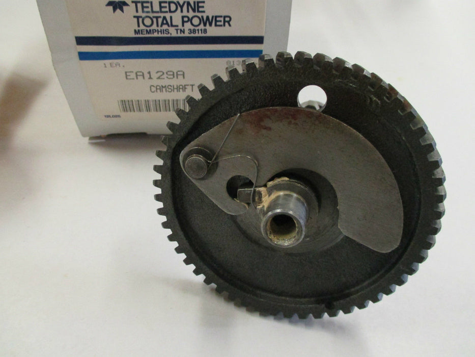 Genuine Wisconsin EA129A Camshaft and Gear NOS