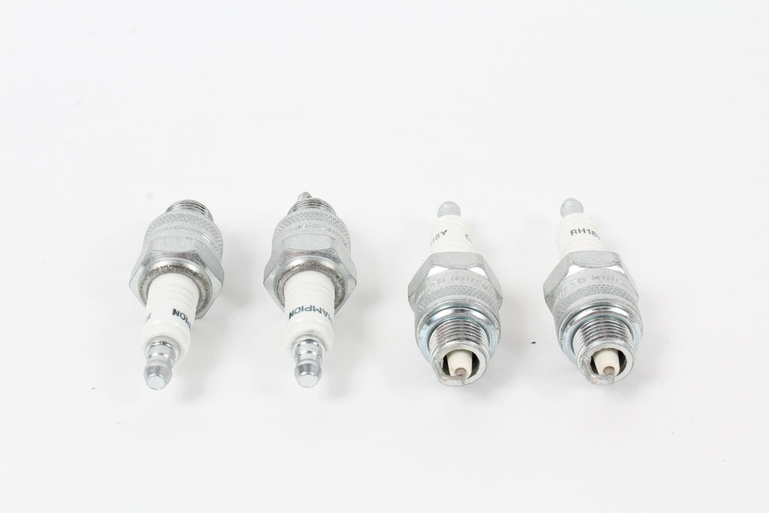 4 Pack Genuine Champion RH18Y Spark Plug Copper Plus 857