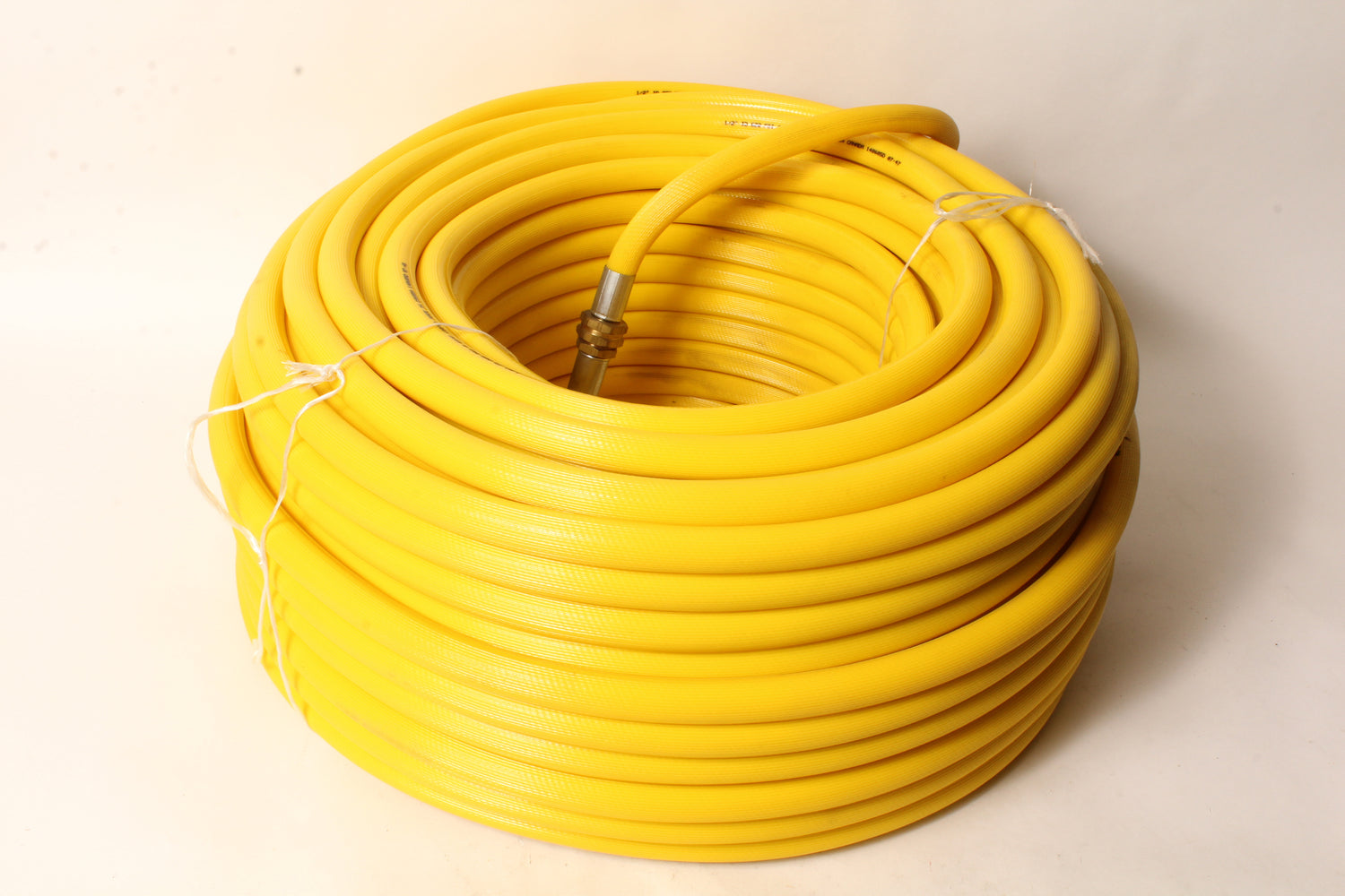 High Pressure HD Spray Hose 800 PSI 1/2" x 300' 1/2" ID Kink-Resistant PVC Yello